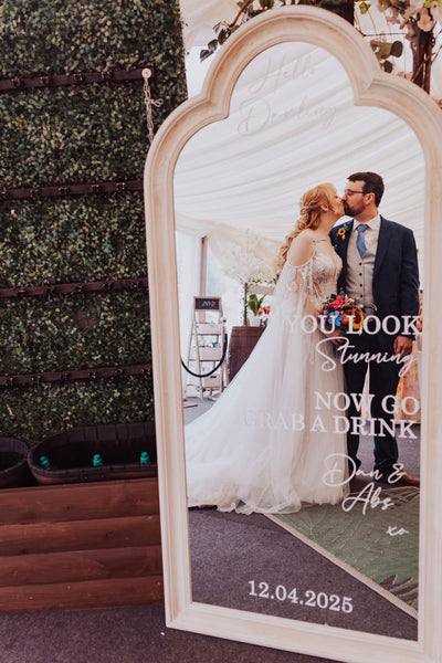 Selfie wedding Mirror Sticker - Personalised Names, Selfie Mirror, Guest Photos/Pictures, Vinyl Sticker for DIY Wedding Sign