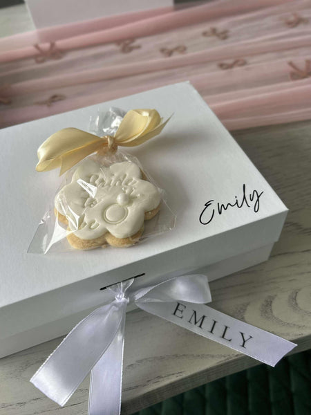 Wedding  Name Vinyl sticker  - Custom Name Vinyl Stickers - Wedding Decor label - Wine Glass Decal- Bridesmaid Box Decal - Name Stickers