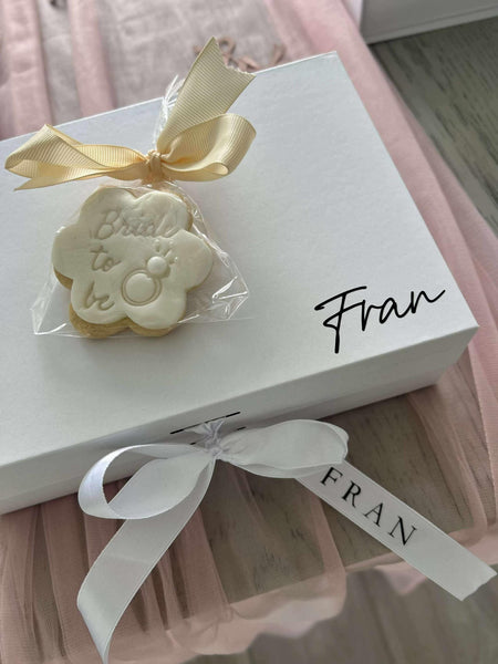 Wedding  Name Vinyl sticker  - Custom Name Vinyl Stickers - Wedding Decor label - Wine Glass Decal- Bridesmaid Box Decal - Name Stickers